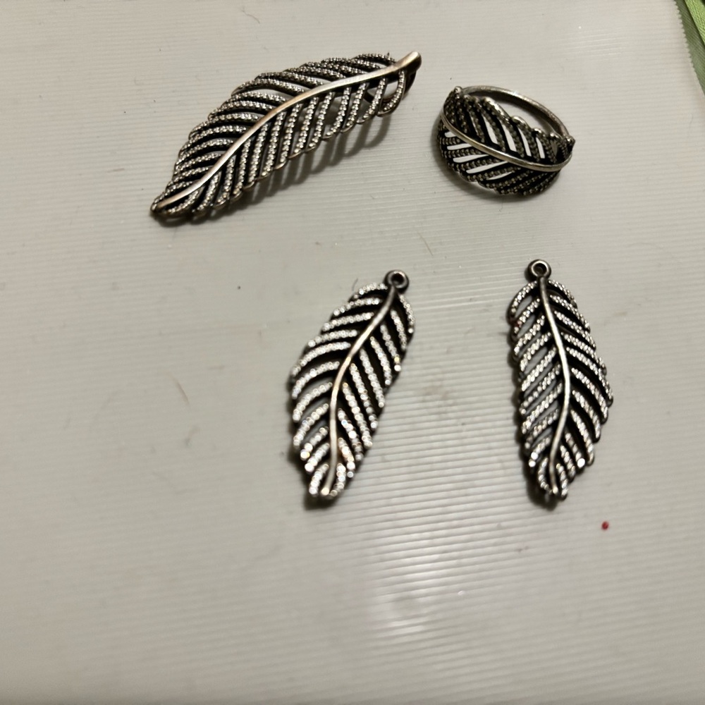 Pandora Silver Leaf Jewelry Set
